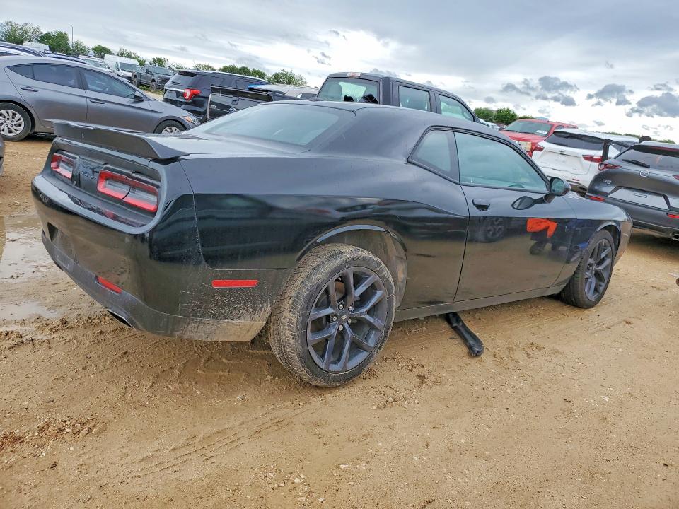 Photo 3 from auction – 2020 DODGE CHALLENGER with VIN 2C3CDZAG0LH105918