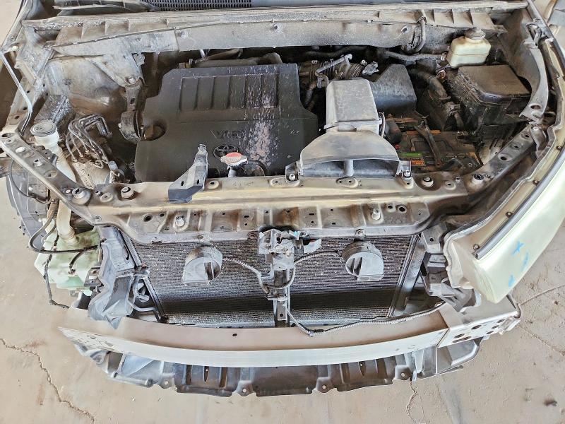 Photo 12 from auction – 2016 TOYOTA HIGHLANDER with VIN 5TDBKRFH1GS299591