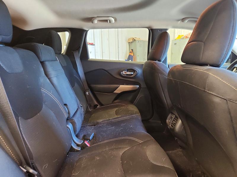 Photo 11 from auction – 2017 JEEP CHEROKEE with VIN 1C4PJLCB2HW616799