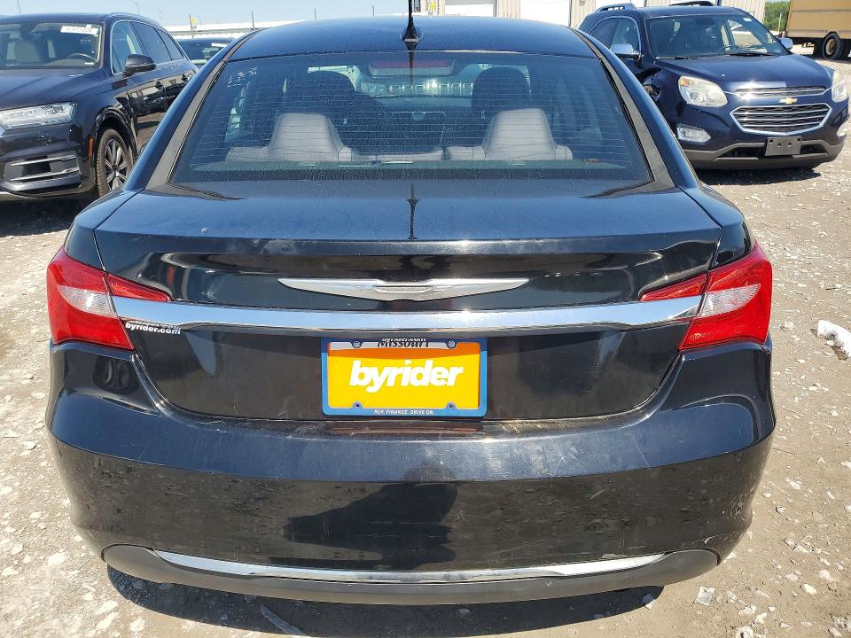 Photo 6 from auction – 2014 CHRYSLER 200 with VIN 1C3CCBAB7EN146488