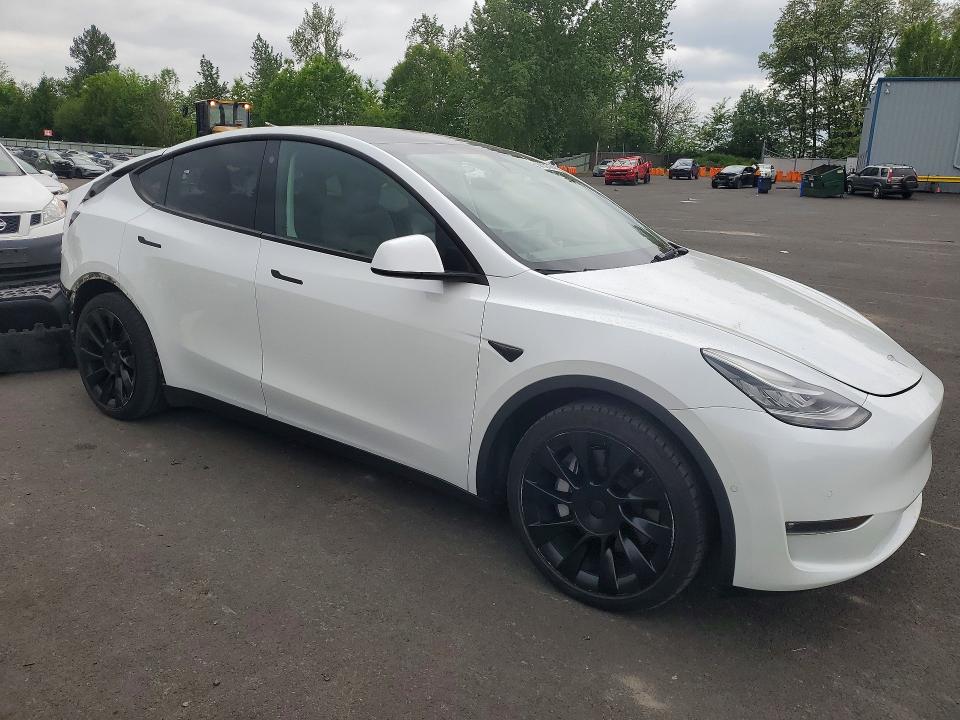 Photo 4 from auction – 2021 TESLA MODEL Y with VIN 5YJYGAEE0MF232081