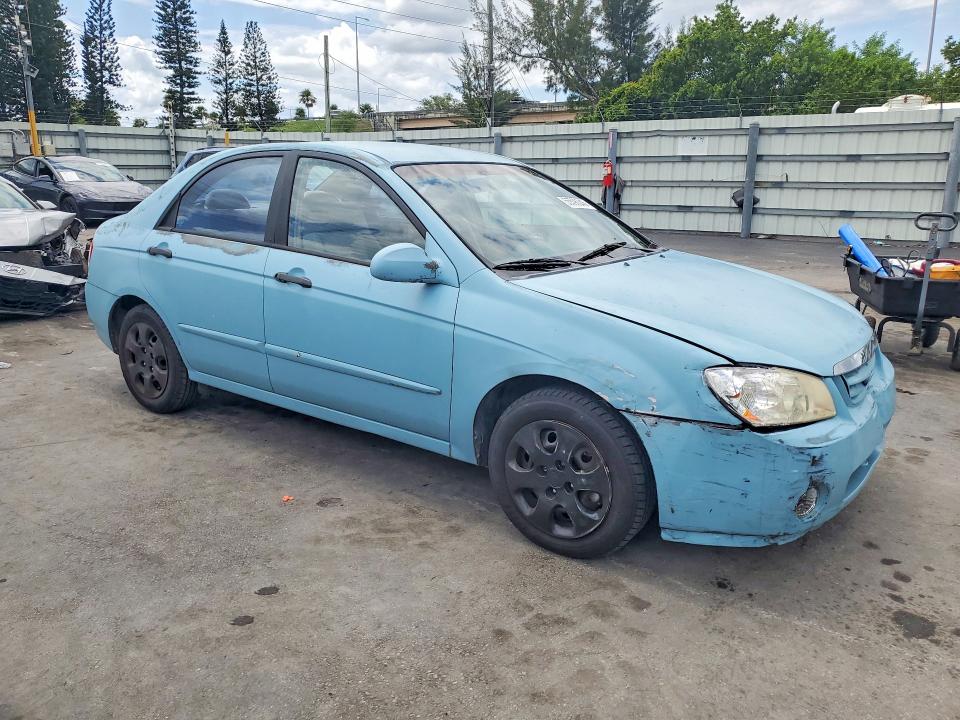 Foto 4 de la subasta – 2005 KIA SPECTRA con VIN KNAFE121655089510