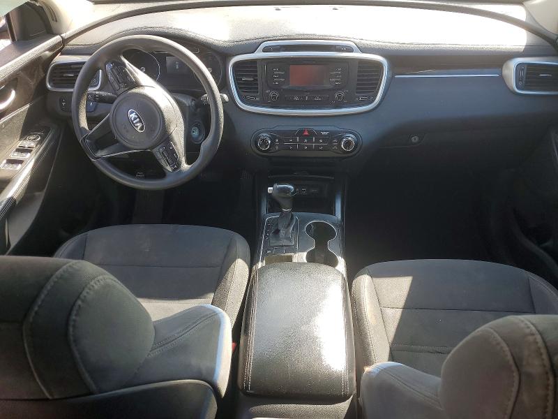 Photo 8 from auction – 2017 KIA SORENTO with VIN 5XYPG4A30HG217595