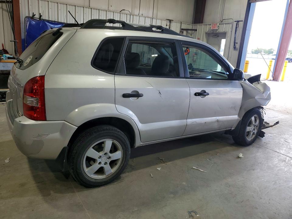 Photo 3 from auction – 2006 HYUNDAI TUCSON with VIN KM8JM12B96U289292