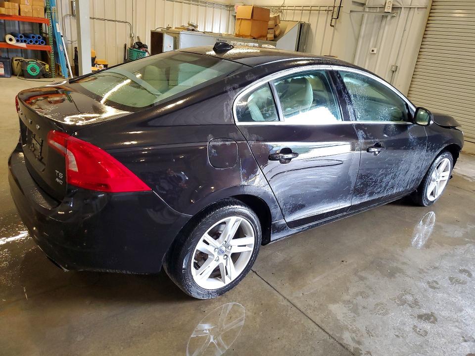 Photo 3 from auction – 2014 VOLVO S60 with VIN YV1612FH8E2276691