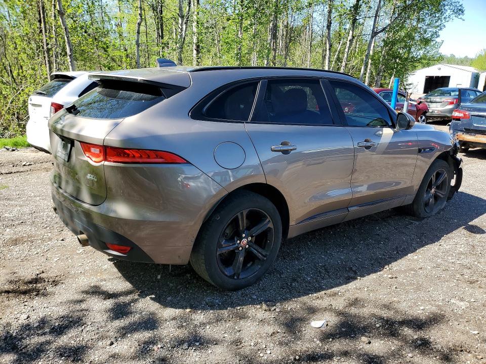 Photo 3 from auction – 2017 JAGUAR F-PACE with VIN SADCL2BV5HA893365