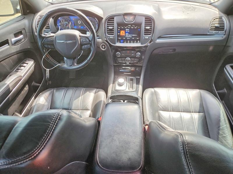 Photo 8 from auction – 2019 CHRYSLER 300 with VIN 2C3CCABG9KH625925