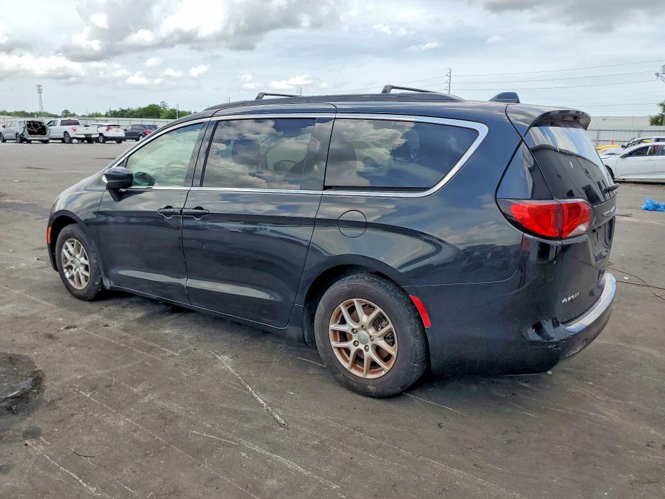 Photo 2 from auction – 2020 CHRYSLER VOYAGER with VIN 2C4RC1DG3LR181956