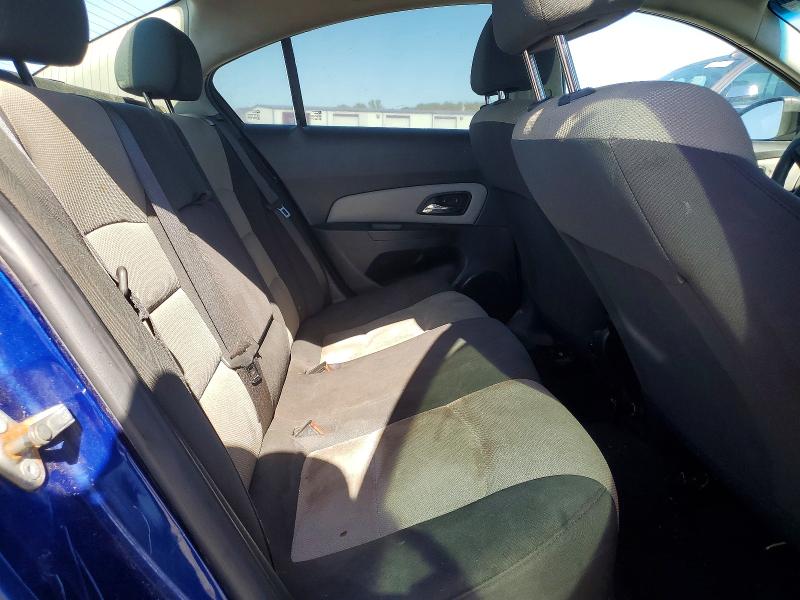 Photo 10 from auction – 2012 CHEVROLET CRUZE with VIN 1G1PC5SH4C7240632