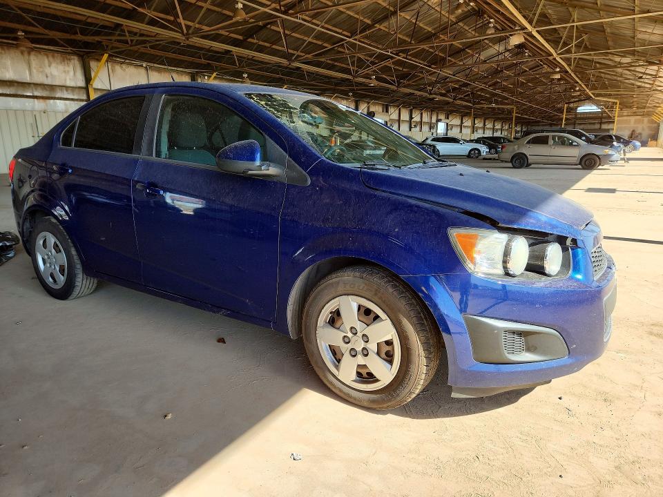 Foto 4 de la subasta – 2013 CHEVROLET SONIC con VIN 1G1JA5SH7D4200690
