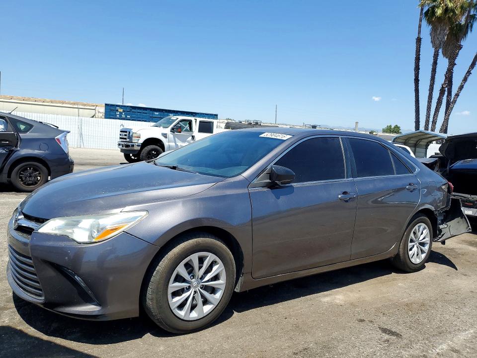 TOYOTA CAMRY 2015 with VIN 4T4BF1FKXFR481920 - Photo from auction