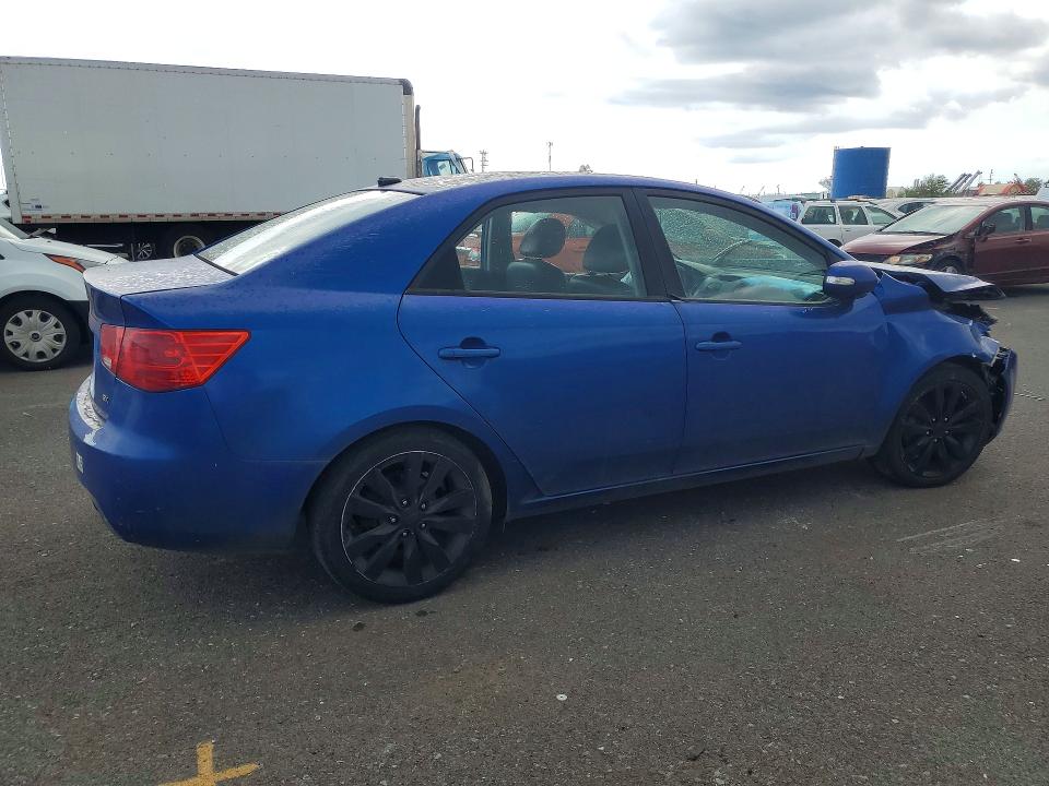 Photo 3 from auction – 2010 KIA FORTE with VIN KNAFW4A31A5308739