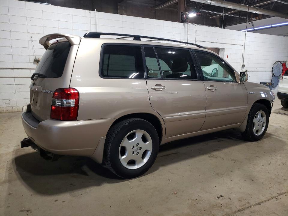 Photo 3 from auction – 2005 TOYOTA HIGHLANDER with VIN JTEDP21A750083073