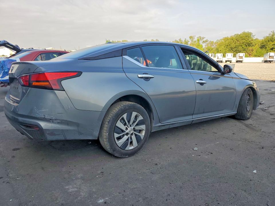 Photo 3 from auction – 2020 NISSAN ALTIMA with VIN 1N4BL4BV8LC208751
