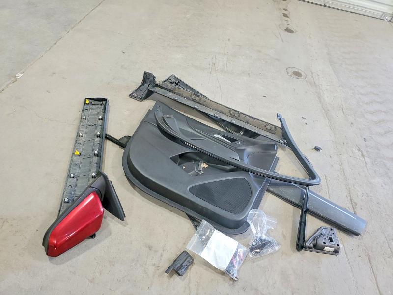 Photo 13 from auction – 2019 CHEVROLET EQUINOX with VIN 3GNAXUEV5KS548641