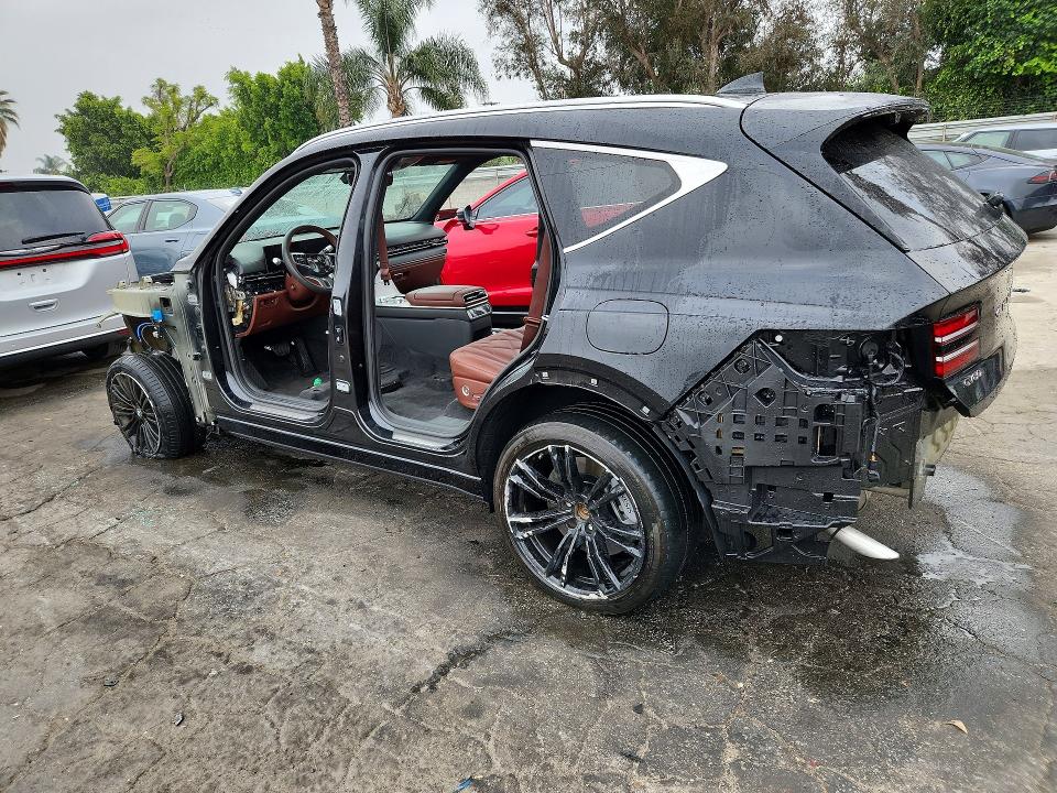 Photo 2 from auction – 2025 GENESIS GV80 with VIN KMUHEESC4SU262671