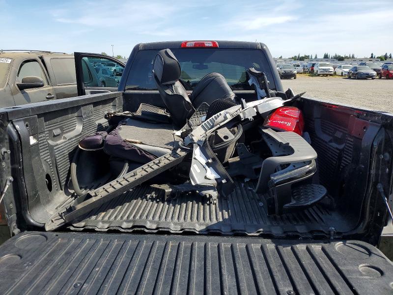 Photo 12 from auction – 2018 CHEVROLET SILVERADO with VIN 1GCRCPEC1JZ360854