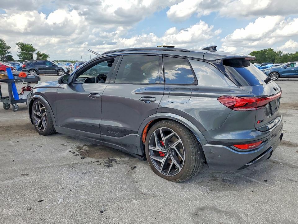 Photo 2 from auction – 2025 AUDI SQ6 E-TRON with VIN WA135BGF3SA057093