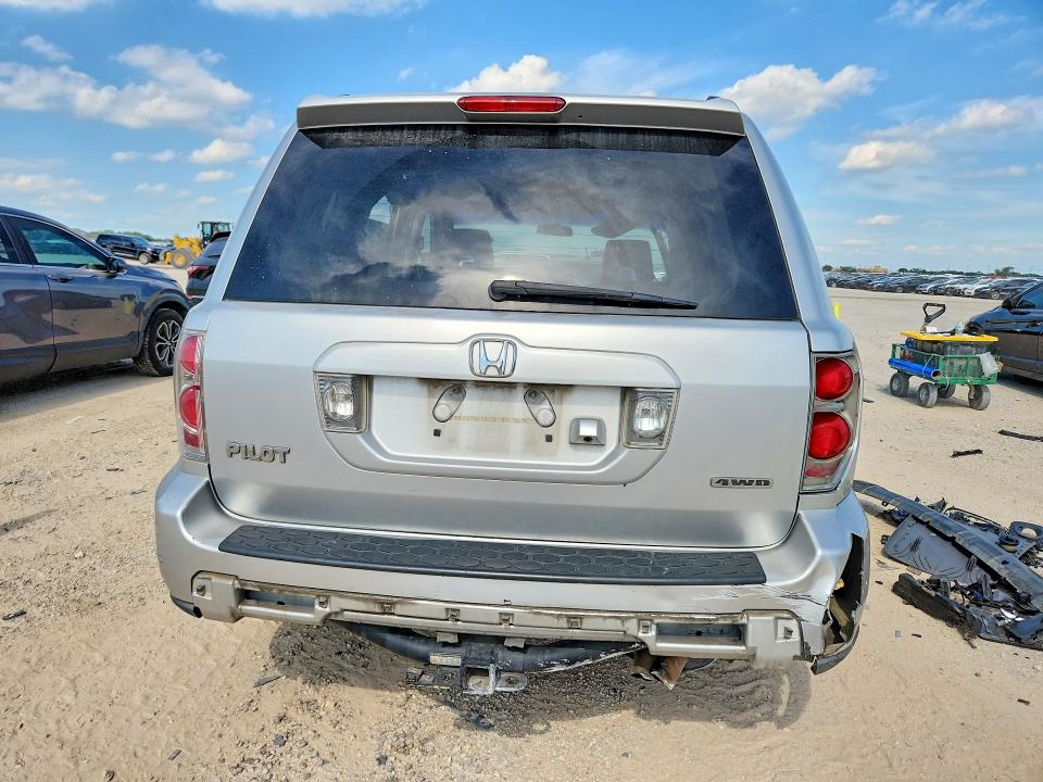 Photo 6 from auction – 2006 HONDA PILOT with VIN 2HKYF18726H528580