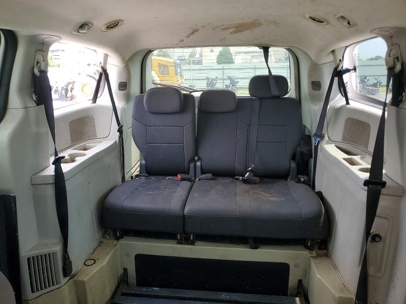 Photo 10 from auction – 2010 DODGE GRAND CARAVAN SE with VIN 2D4RN4DE2AR127204