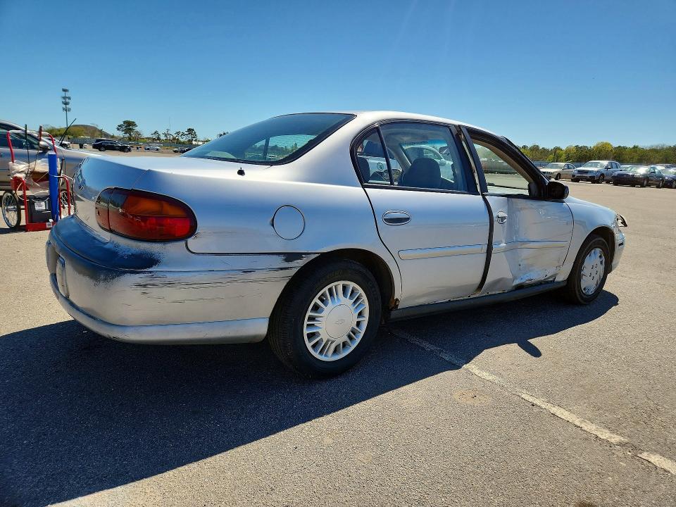 Photo 3 from auction – 2004 CHEVROLET MALIBU with VIN 1G1ND52F44M710454