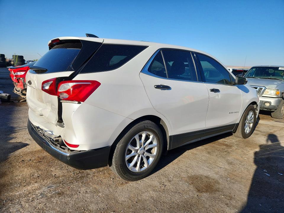 Photo 3 from auction – 2019 CHEVROLET EQUINOX with VIN 2GNAXKEV5K6282296