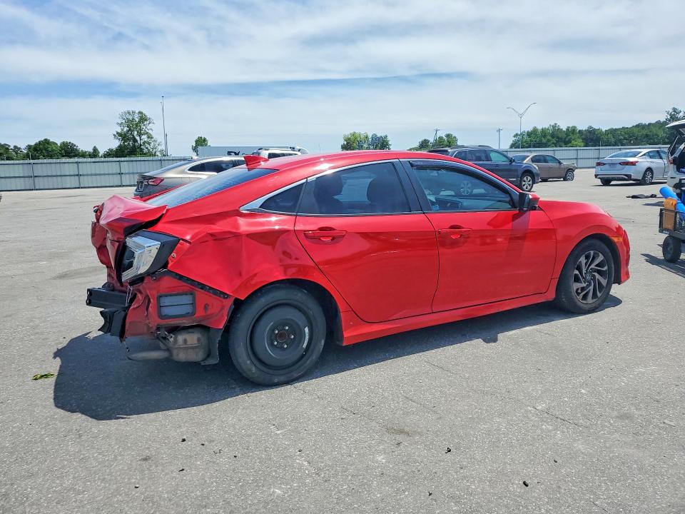 Photo 3 from auction – 2018 HONDA CIVIC with VIN 2HGFC2F79JH610074
