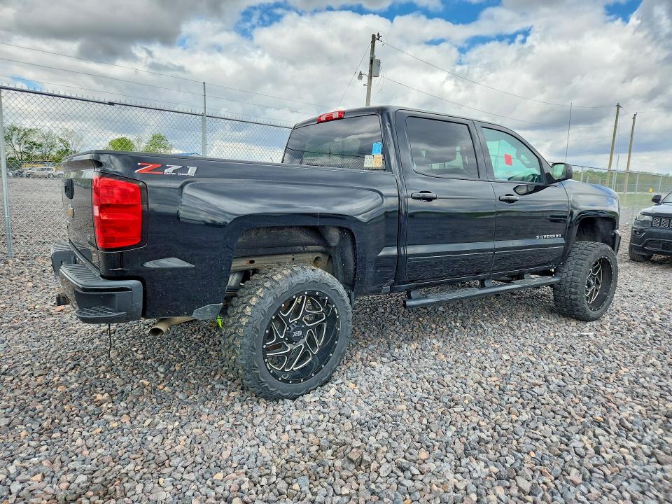 Photo 3 from auction – 2018 CHEVROLET SILVERADO with VIN 3GCUKREC8JG394217