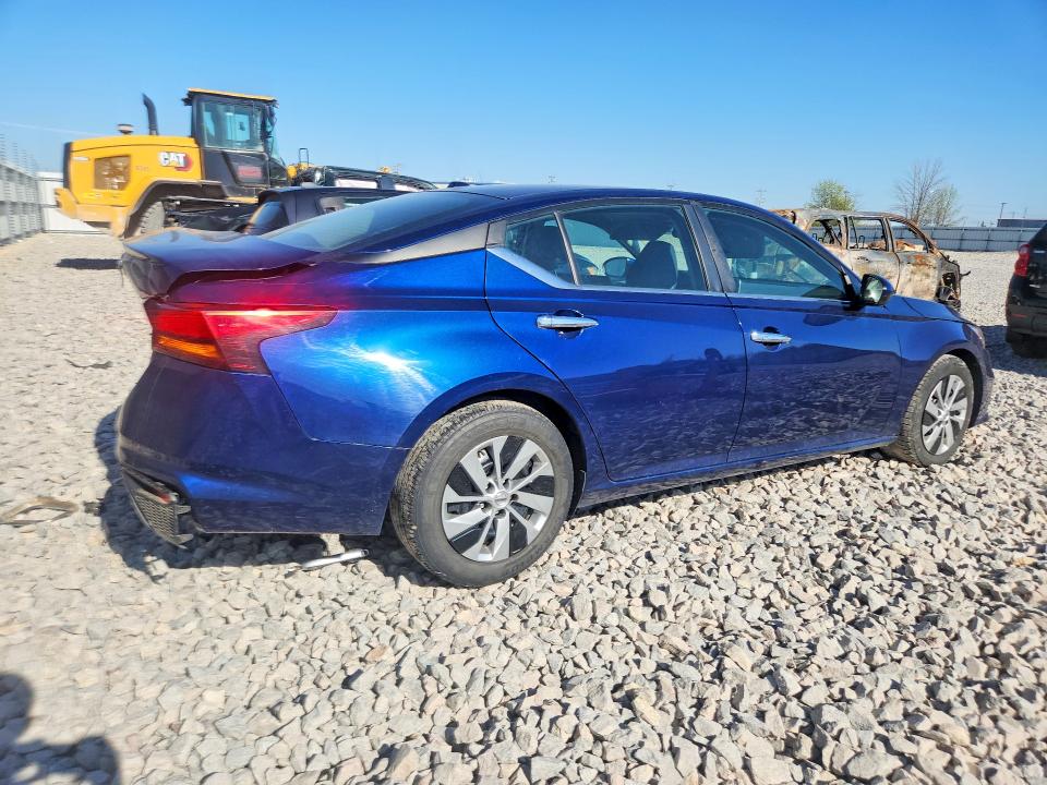 Photo 3 from auction – 2019 NISSAN ALTIMA with VIN 1N4BL4BV4KC197830