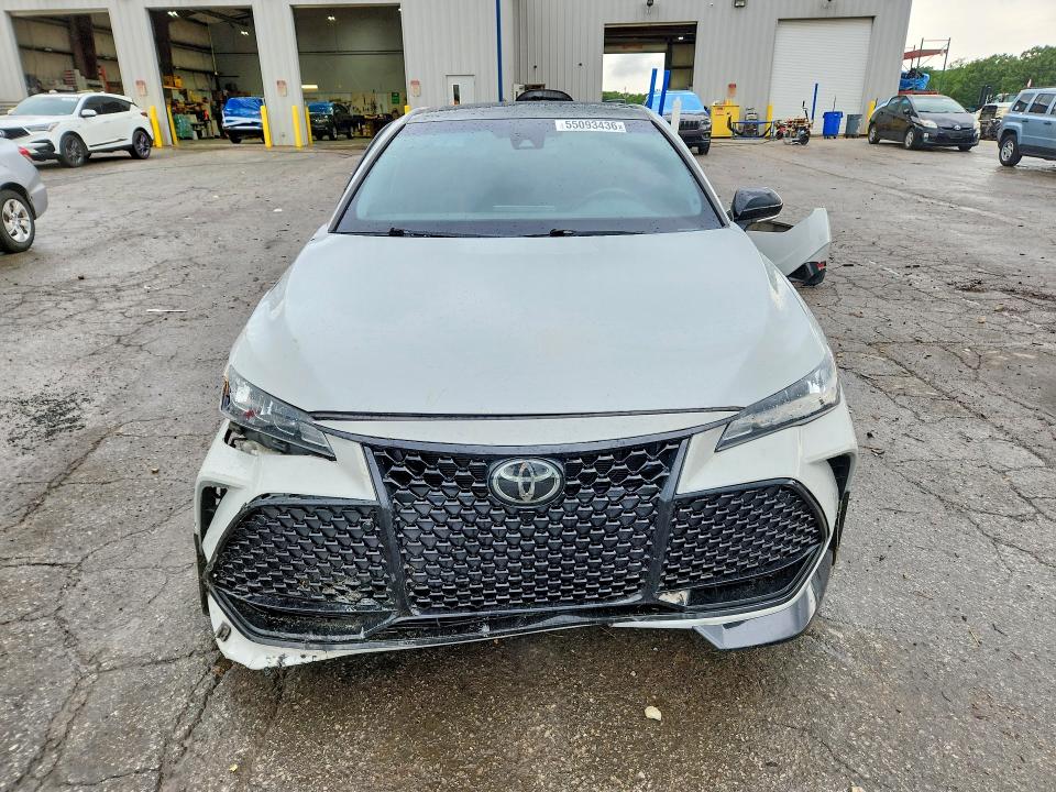 Photo 5 from auction – 2021 TOYOTA AVALON with VIN 4T1FZ1FB4MU069282