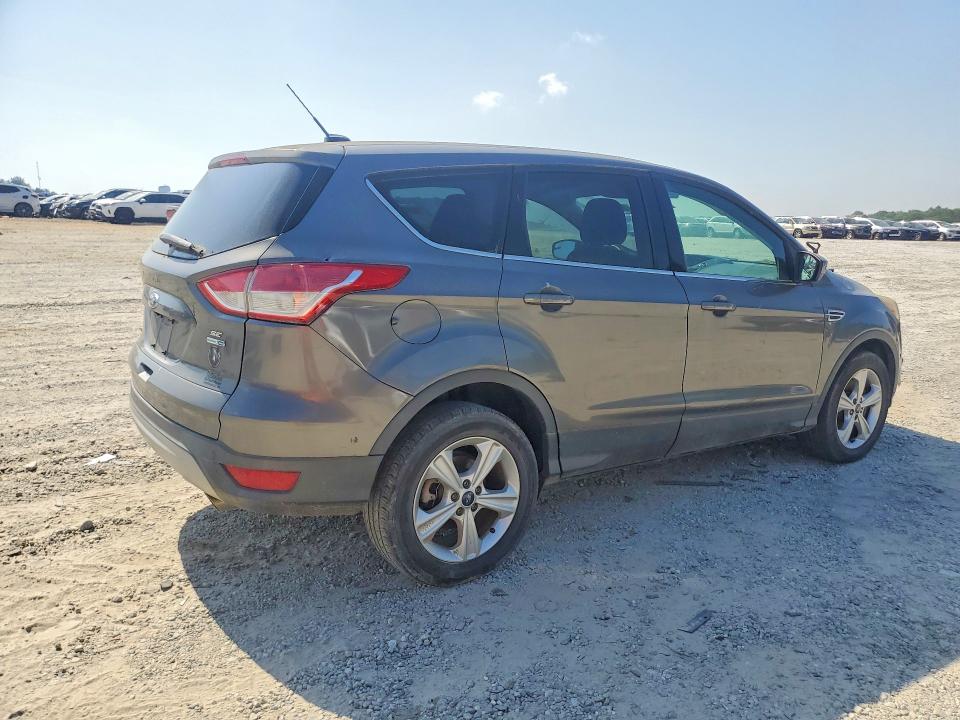 Photo 3 from auction – 2014 FORD ESCAPE with VIN 1FMCU9GX5EUB95758