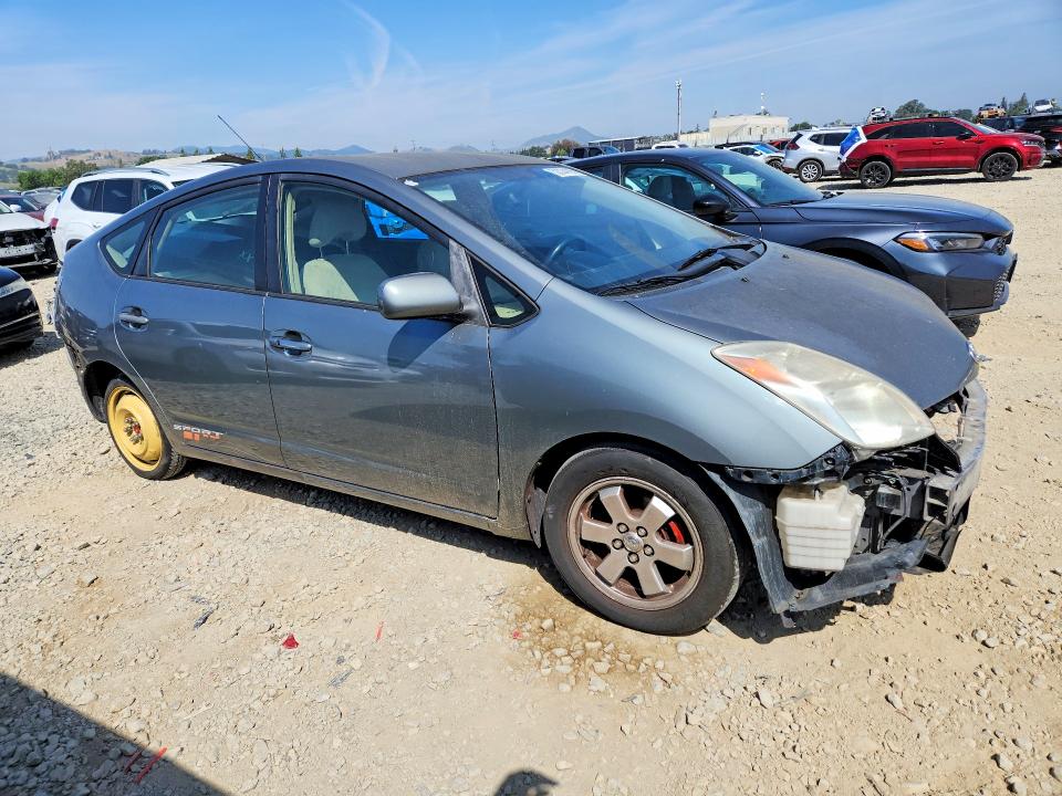 Photo 4 from auction – 2005 TOYOTA PRIUS with VIN JTDKB20U453028455