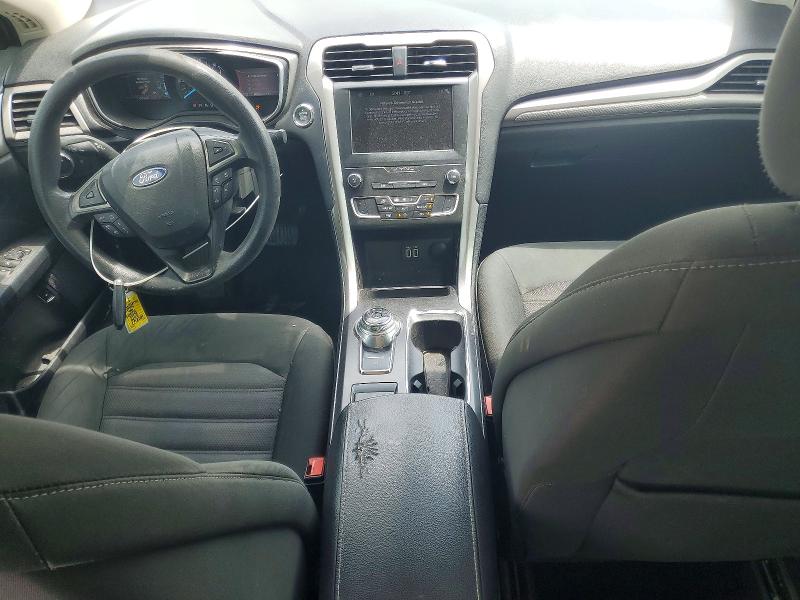 Photo 8 from auction – 2019 FORD FUSION with VIN 3FA6P0LU7KR109259