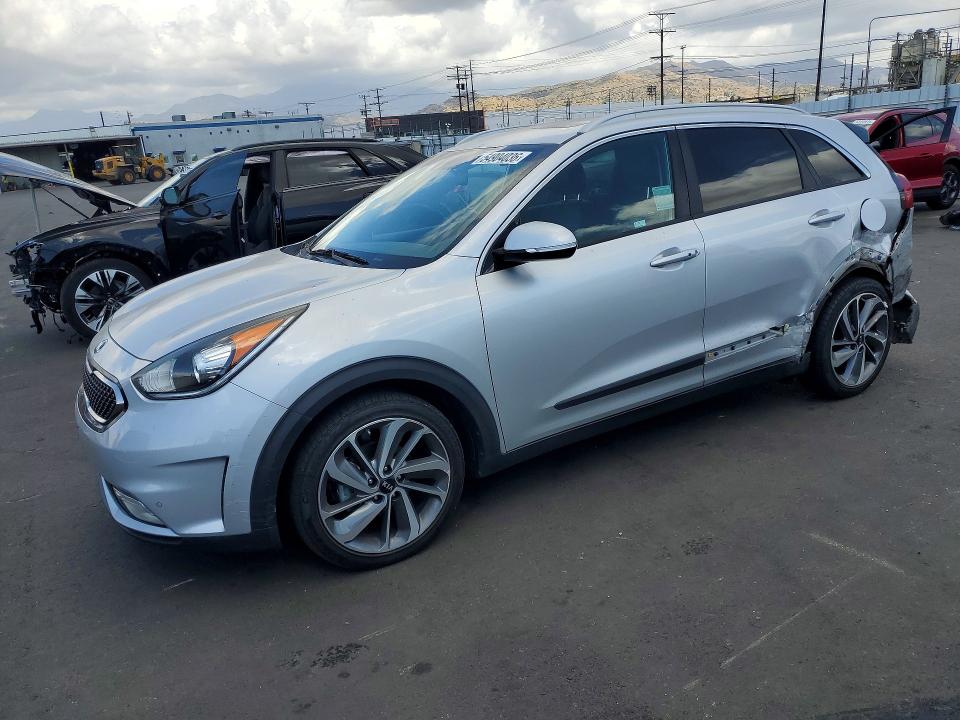 KIA NIRO 2017 with VIN KNDCE3LC4H5043096 - Photo from auction