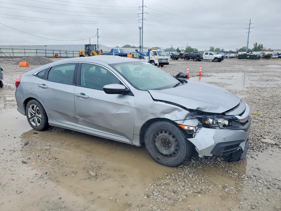 Photo 4 from auction – 2016 HONDA CIVIC with VIN 19XFC2F54GE000522