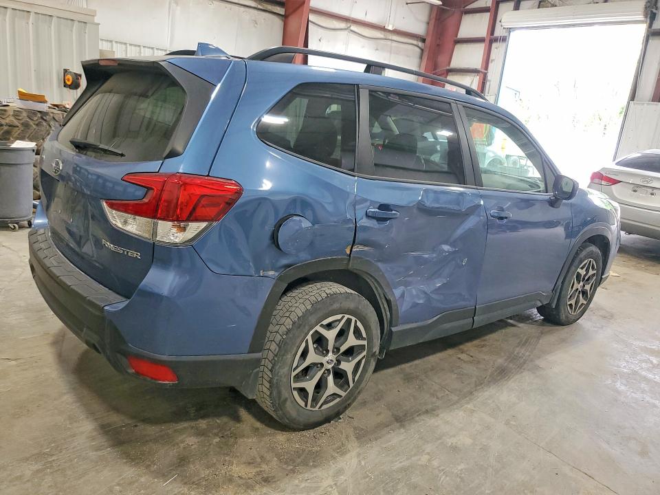 Photo 3 from auction – 2019 SUBARU FORESTER with VIN JF2SKAEC8KH428108