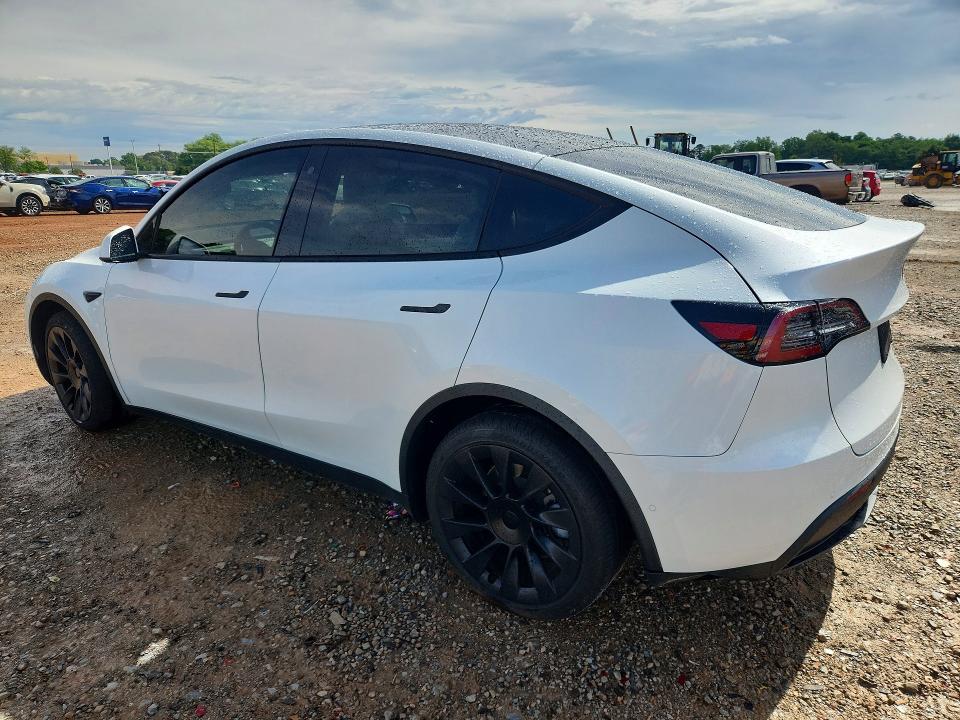 Photo 2 from auction – 2020 TESLA MODEL Y with VIN 5YJYGDEE5LF034239
