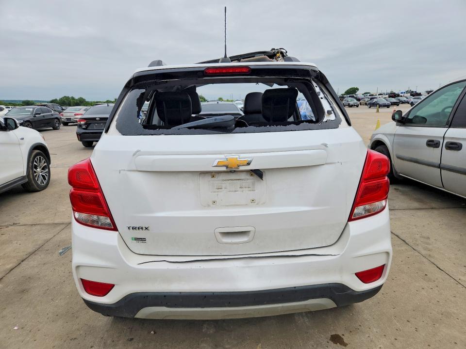 Photo 6 from auction – 2021 CHEVROLET TRAX with VIN KL7CJLSB2MB320938