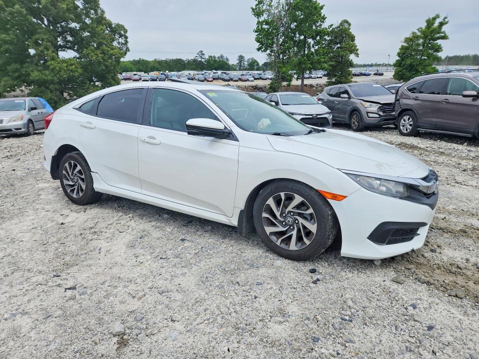 Photo 4 from auction – 2016 HONDA CIVIC with VIN 19XFC2F74GE044800