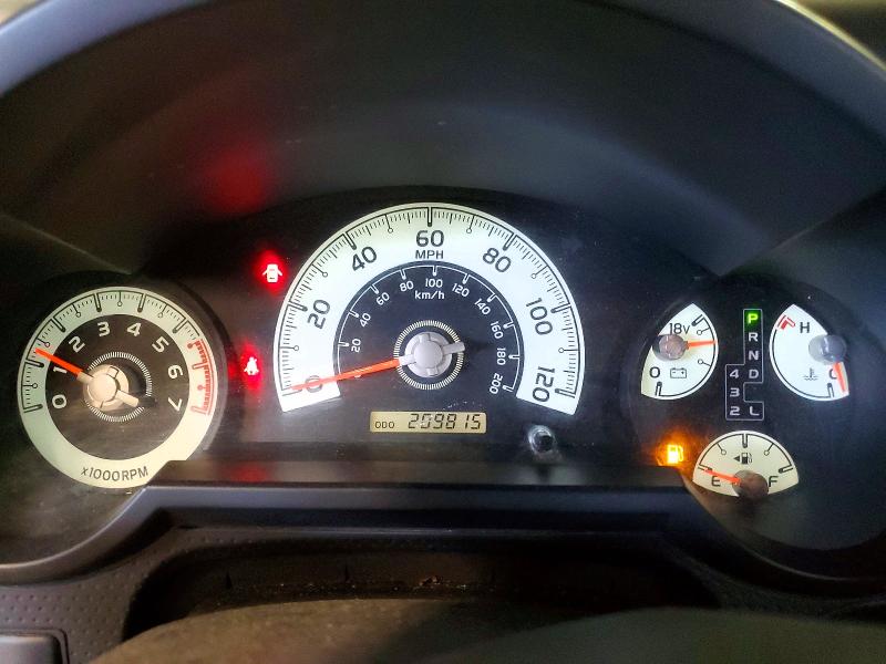 Photo 9 from auction – 2007 TOYOTA FJ CRUISER with VIN JTEBU11F870043450