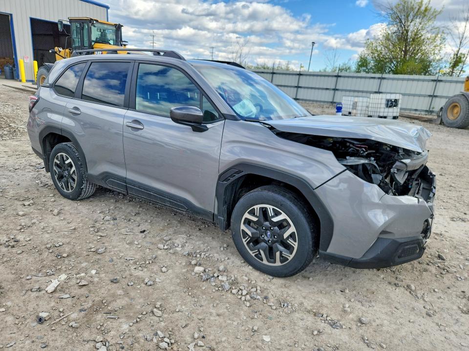 Photo 4 from auction – 2025 SUBARU FORESTER with VIN JF2SLDBC3SH503588
