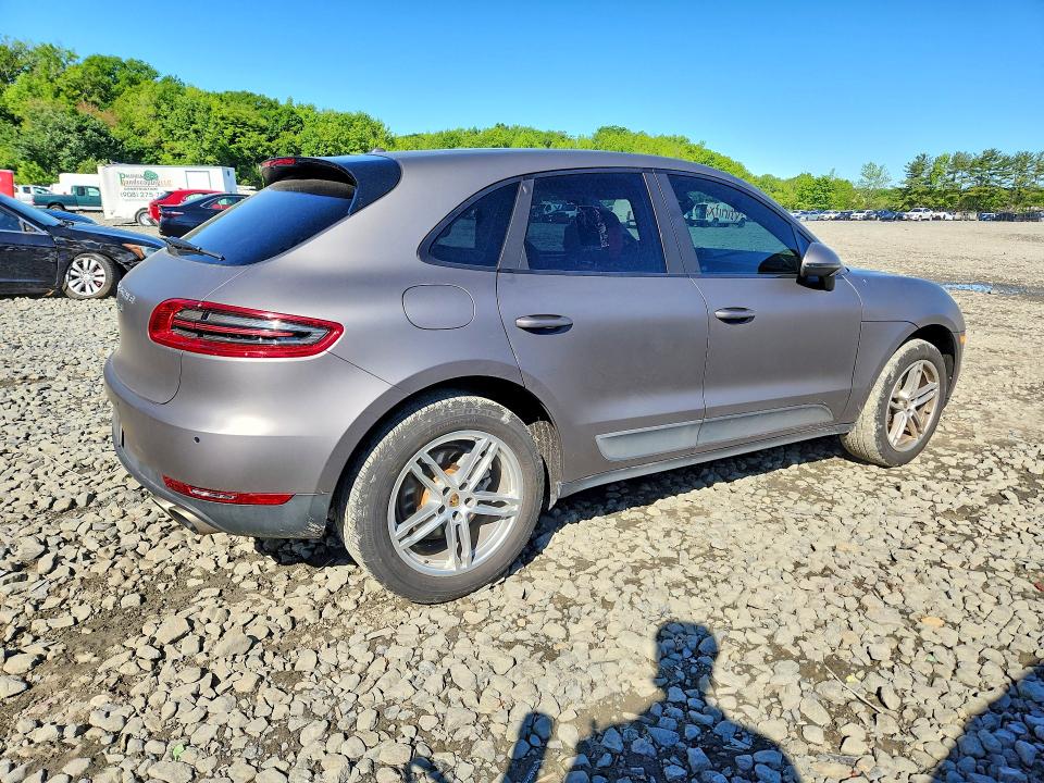 Photo 3 from auction – 2015 PORSCHE MACAN with VIN WP1AB2A51FLB60141