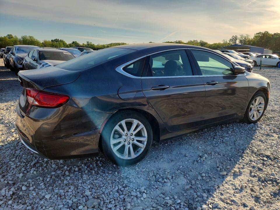 Photo 3 from auction – 2016 CHRYSLER 200 LIMITED with VIN 1C3CCCAB9GN170817