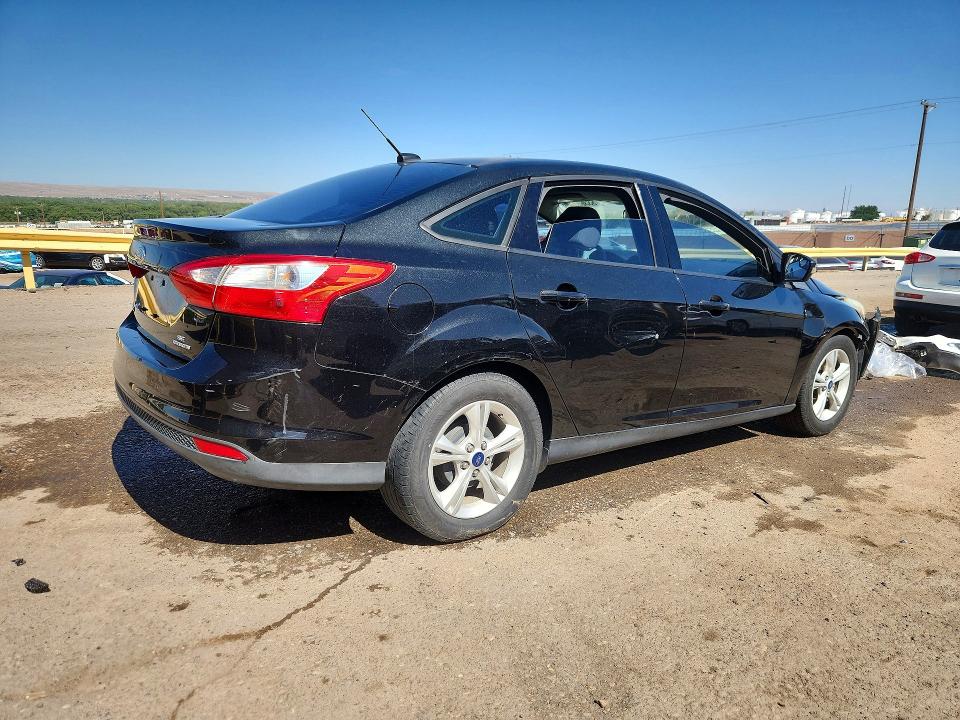 Photo 3 from auction – 2014 FORD FOCUS with VIN 1FADP3F24EL431489