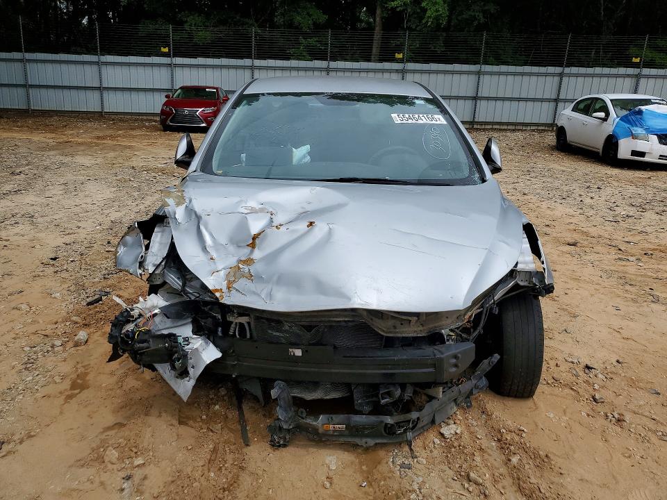 Photo 5 from auction – 2016 HYUNDAI ELANTRA with VIN KMHDH4AE5GU481244