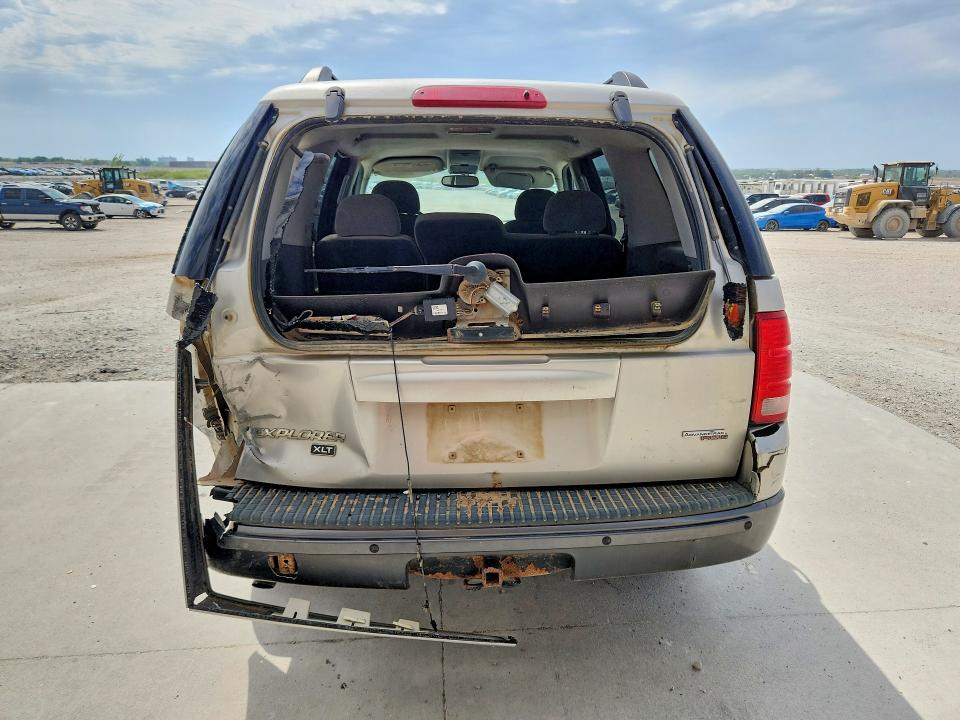 Photo 6 from auction – 2005 FORD EXPLORER with VIN 1FMDU73K45UA21425