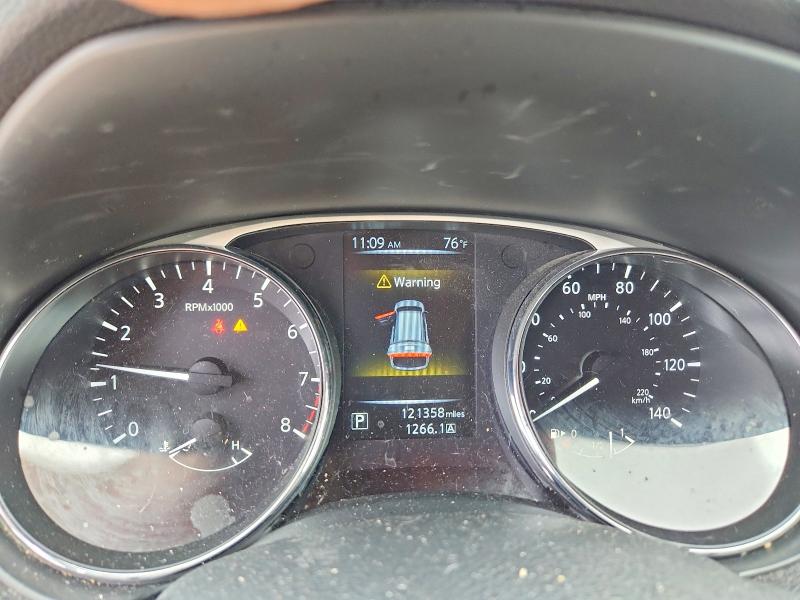 Photo 9 from auction – 2015 NISSAN ROGUE with VIN 5N1AT2MV3FC906479