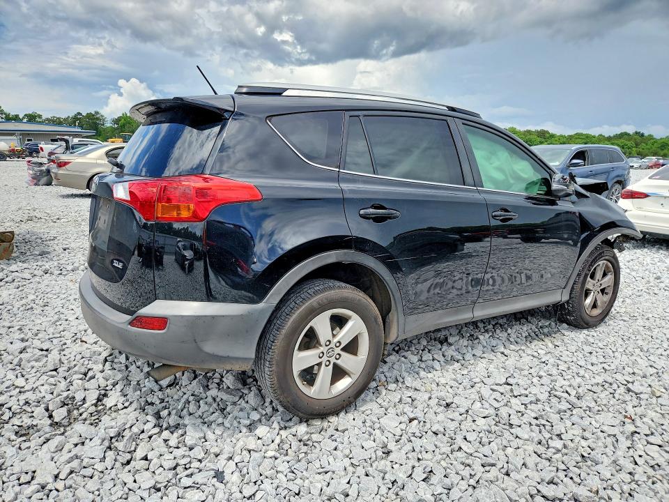 Photo 3 from auction – 2015 TOYOTA RAV4 with VIN 2T3WFREV6FW182423