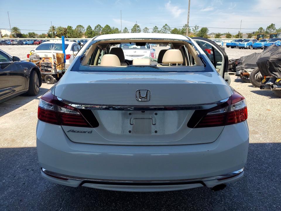 Photo 6 from auction – 2017 HONDA ACCORD with VIN 1HGCR2F32HA087388