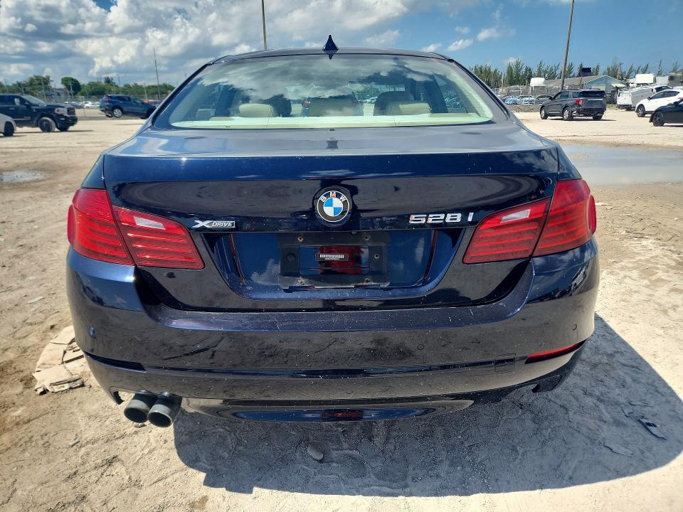 Photo 6 from auction – 2015 BMW 528 with VIN WBA5A7C58FD625974